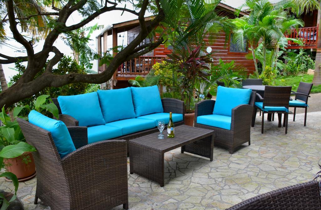 West Bay Lodge And Spa Esterno foto