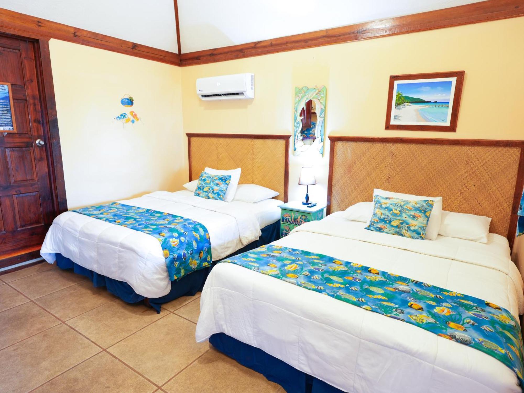 West Bay Lodge And Spa Esterno foto