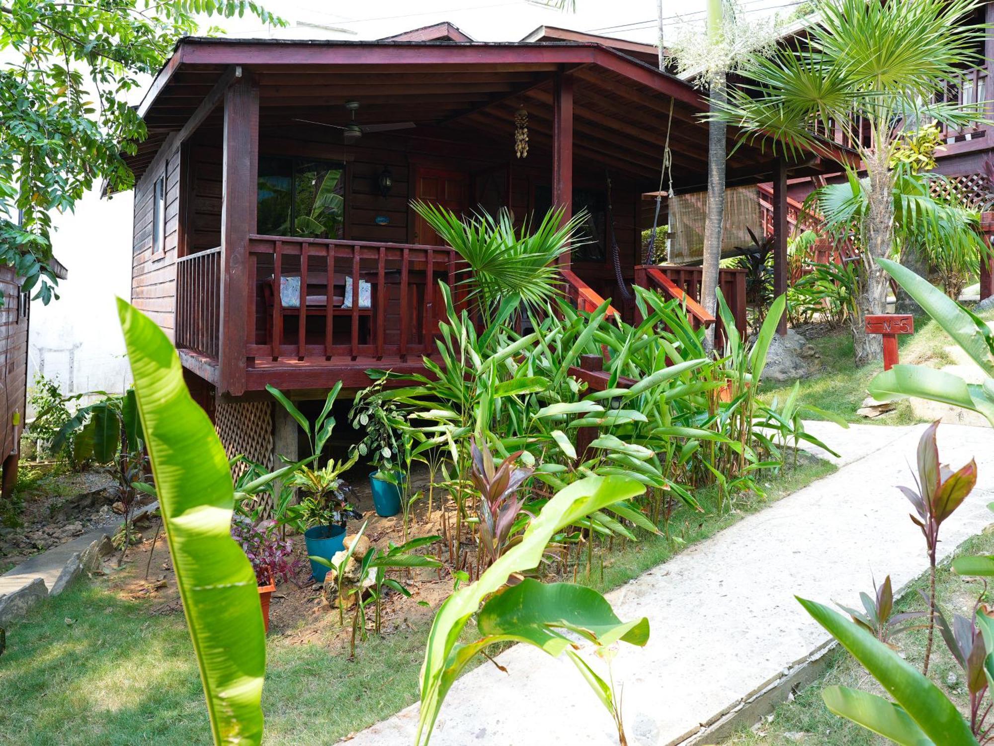 West Bay Lodge And Spa Esterno foto