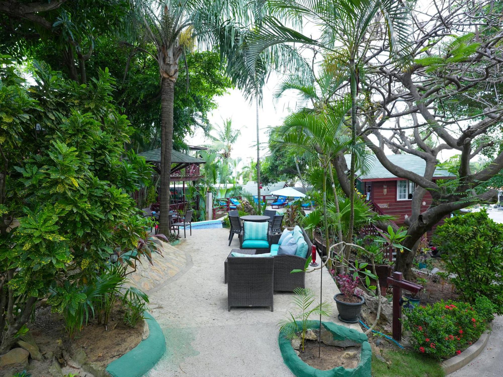West Bay Lodge And Spa Esterno foto
