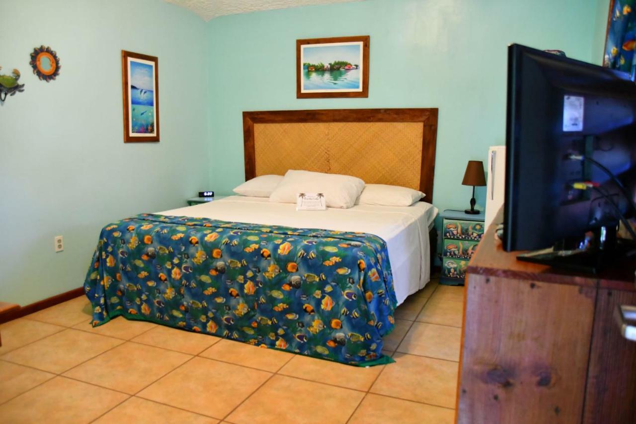 West Bay Lodge And Spa Esterno foto